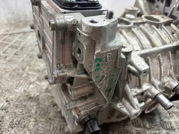 Motor elétrico Hyundai Kona I 64kWh usado - OEM image 5
