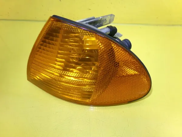 Clignotant Avant Gauche OEM DRC97116 BMW 3 E46 image 3