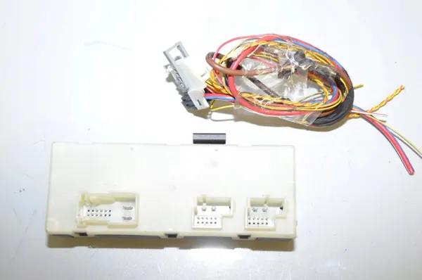 BMW 7er G11/G12 Kofferraumöffner-Set OEM 61357477720 image 6