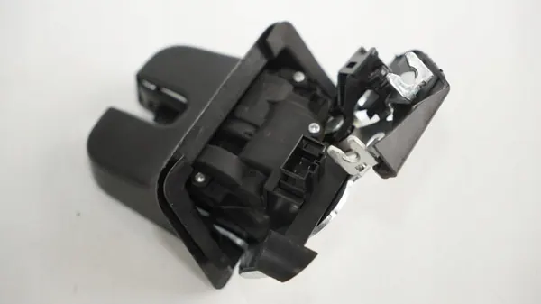 Cerrajón de maletero OEM 360195102 para VW Jetta VI 2010-2014 image 4