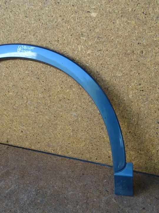 Q3 8U LIFT 15-18 S-LINE Etuvasen Lokasuoja 8U0853717A image 3