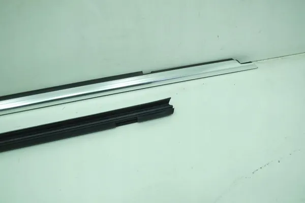 OEM A2216900280 Chromleiste Rechte Vordertür - Gebraucht image 4