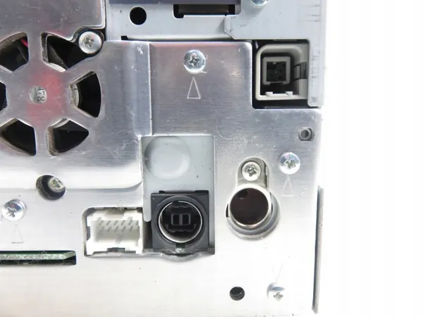 Radio Suzuki Swift MK6 OEM 3992066J10000 image 8