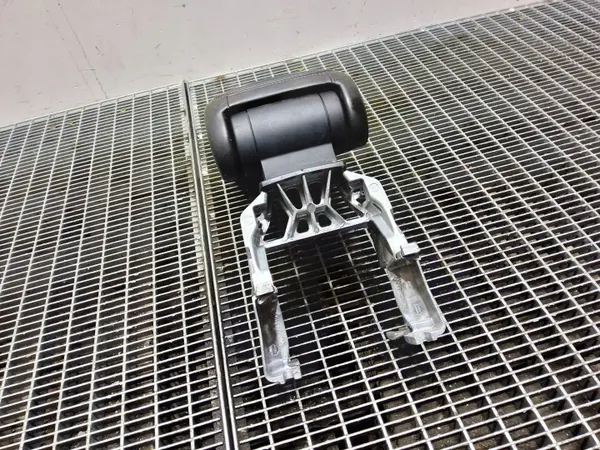 Audi A3 S3 8V konsoli käsinoja OEM 8V0864263 image 4