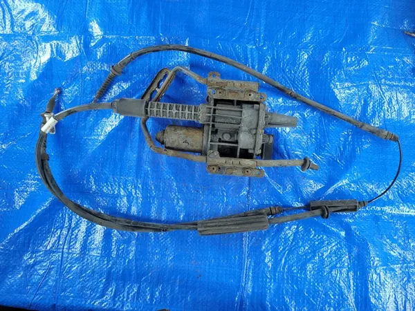 OPEL Astra J Actionneur de Frein à Main 13334738 image 2