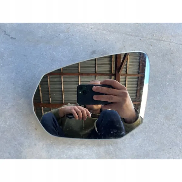 Insert miroir gauche Audi Q3 2021 OEM 81A857535H image 2