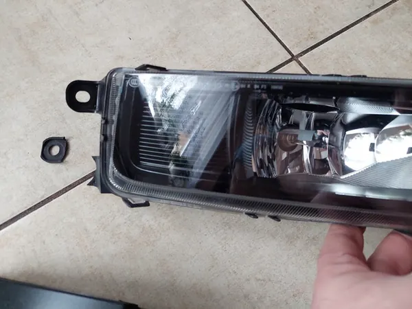 Griglia Fendinebbia Destra VW Tiguan II image 9