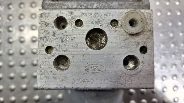 ABS-besturingspomp 99VB-2C219-AB Ford Transit MK4 image 7