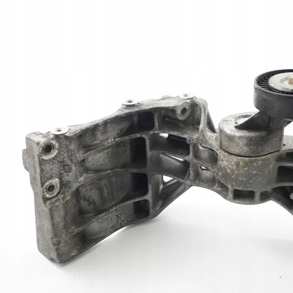 Mercedes W169 W245 OM640 Diesel Vaihtovirtageneraattorin Jännite image 10