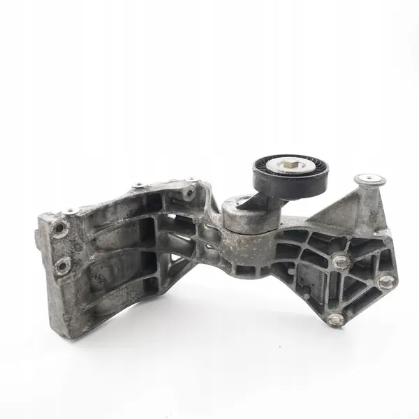 Mercedes W169 W245 OM640 Diesel Vaihtovirtageneraattorin Jännite image 9