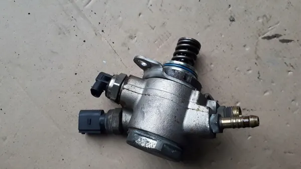 Hochdruckkraftstoffpumpe Audi A6 C7 image 2