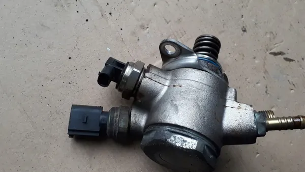 Hochdruckkraftstoffpumpe Audi A6 C7 image 4