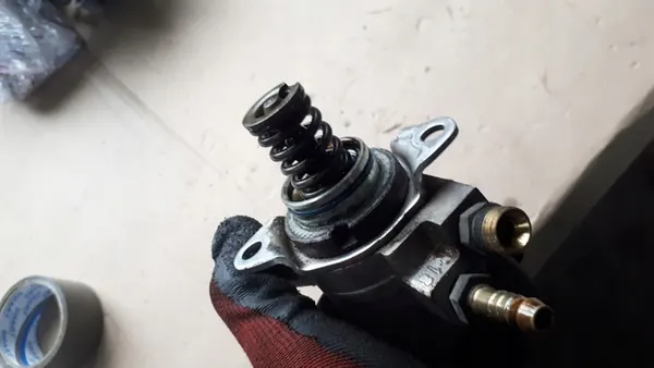 Hochdruckkraftstoffpumpe Audi A6 C7 image 7