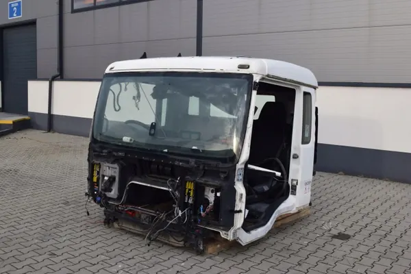 Estructura cabina día MAN TGS Euro 6 - Pieza OEM usada image 2