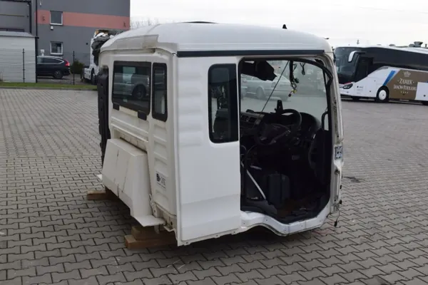 Estructura cabina día MAN TGS Euro 6 - Pieza OEM usada image 4