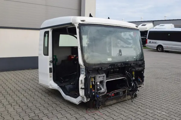 Estructura cabina día MAN TGS Euro 6 - Pieza OEM usada image 5