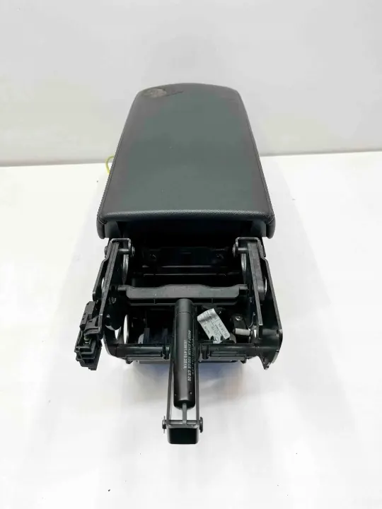 Accoudoir Mercedes-Benz OEM A2306809650 - Occasion image 4