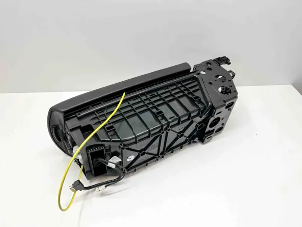 Accoudoir Mercedes-Benz OEM A2306809650 - Occasion image 7