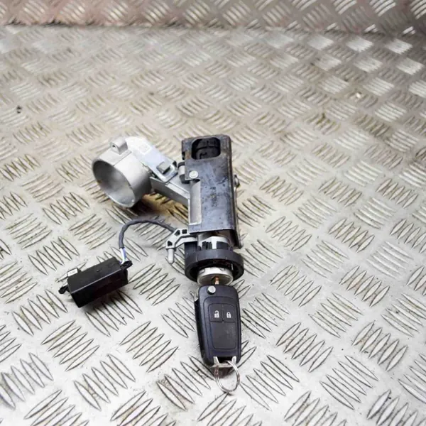 Pieza estacionaria Opel Mokka OEM 95422547 Usada image 4