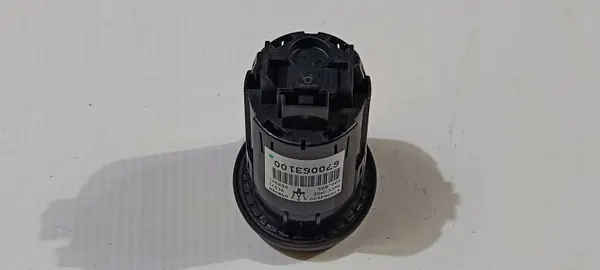 Maserati Levante 2020 Kello OEM 670063100 image 5
