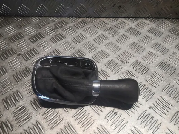 Mercedes-Benz Pookknop OEM 2032672011 voor C-Klasse W203 image 2
