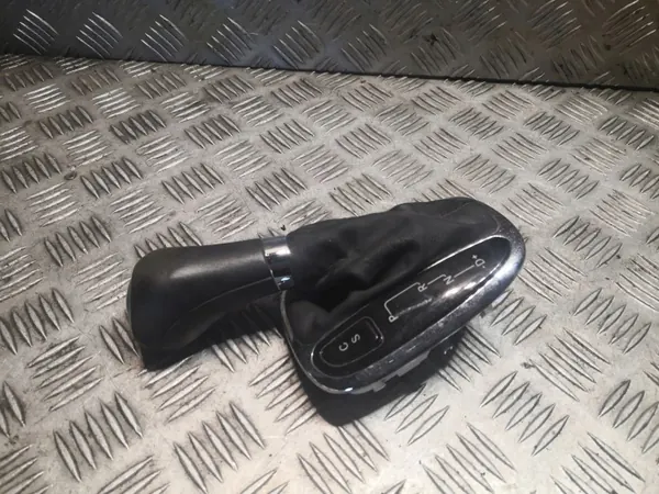 Mercedes-Benz Pookknop OEM 2032672011 voor C-Klasse W203 image 3