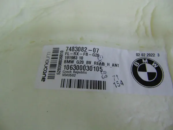 Carpete traseira BMW 330D G20 G21 OEM 7483082 image 3