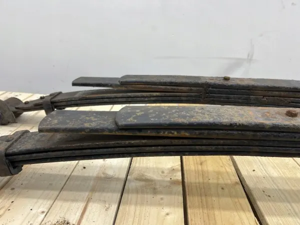Ressorts à lames OEM MMAUTKO-23700 pour Ford Ranger IV image 4
