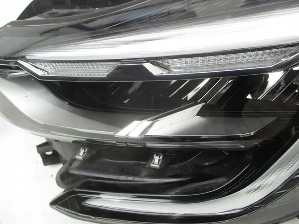 Vasen etu LED-ajovalo Renault Captur II 260600666R image 5