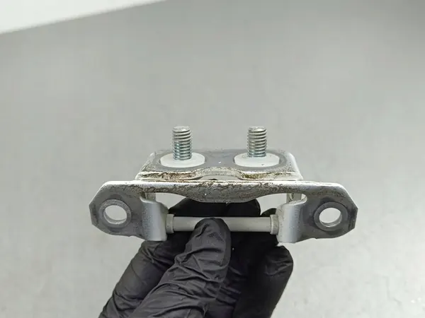 2025 Subaru Forester SK Charnières de hayon FOB54758 image 3