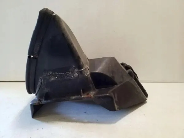 Jaguar XJ 3.0D radiatorluchtgeleider OEM AW938A107AD image 4