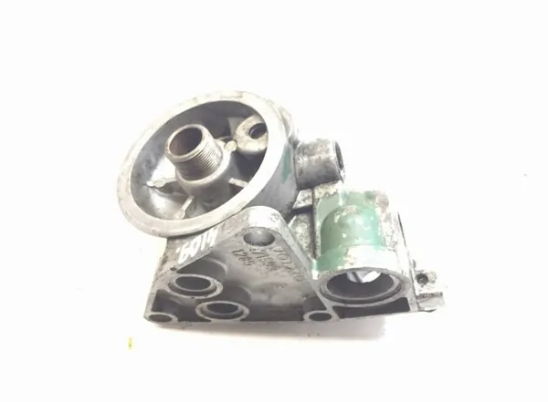 Oljefilterfäste Volvo OEM 471599 - Begagnad image 6