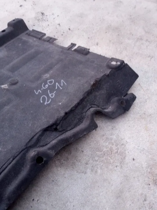 Audi A6 C7 Oikea Alasuojus OEM 4G0825208A image 5