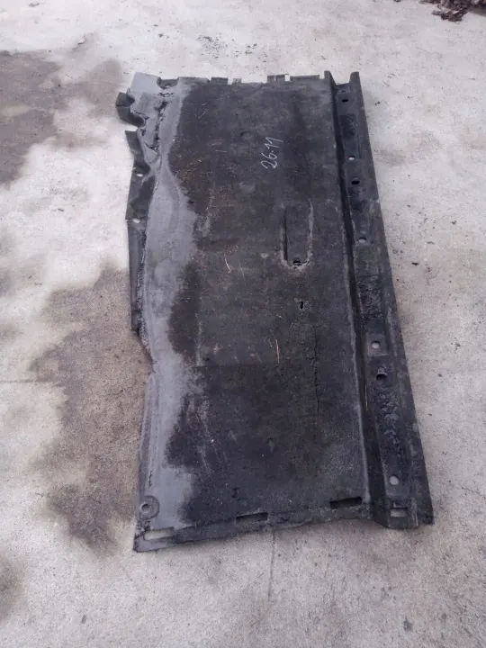 Audi A6 C7 Oikea Alasuojus OEM 4G0825208A image 9