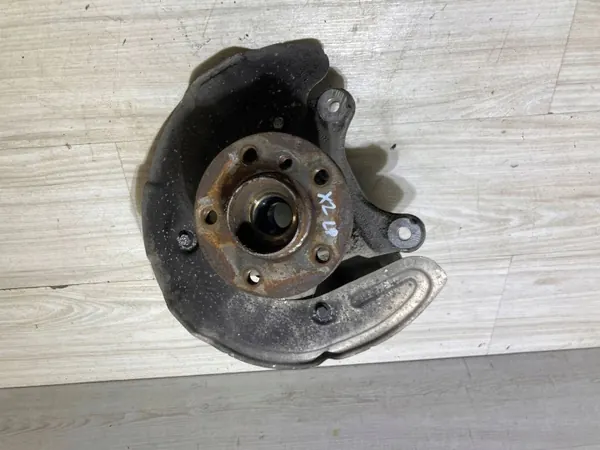 OEM 6876853 Vasen Etujousi BMW 2/X1/X2 -mallille image 2