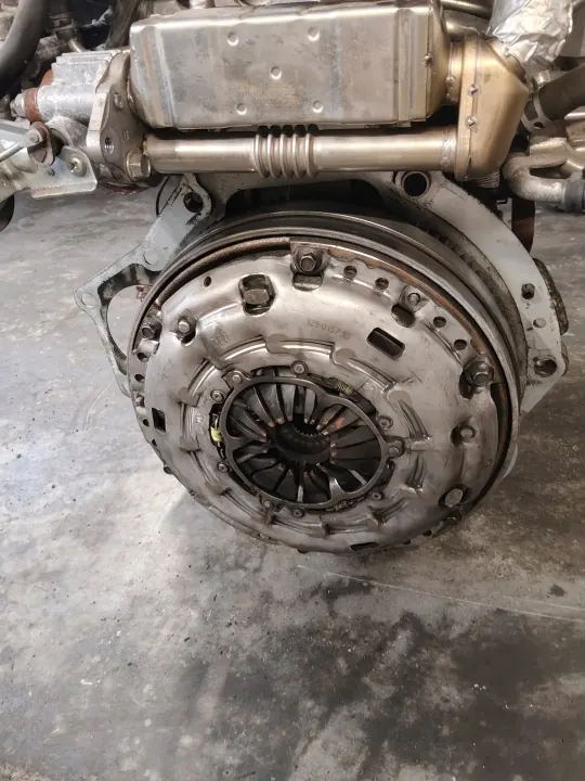 Mazda R2AA Motor Compleet - Diesel 155k km image 7
