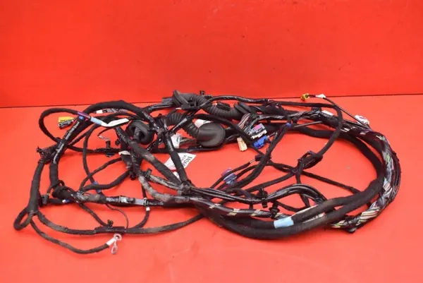 Tesla Model S 12-20 Takaluukun Johdotus OEM image 2
