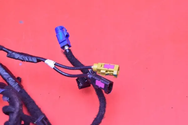 Tesla Model S 12-20 Takaluukun Johdotus OEM image 6