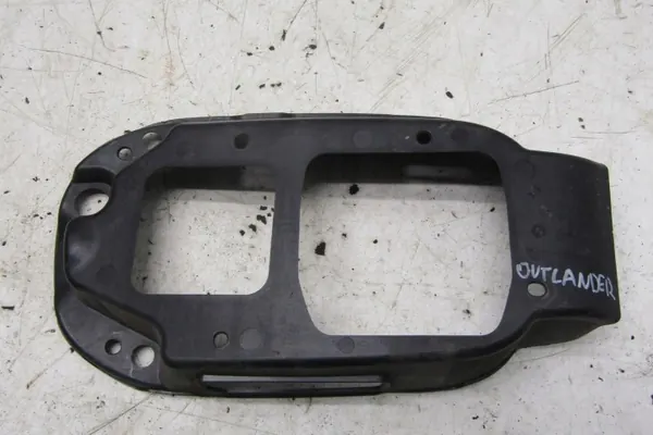 Latauskannen Suojus OEM 5379A498 Mitsubishi Outlander image 2