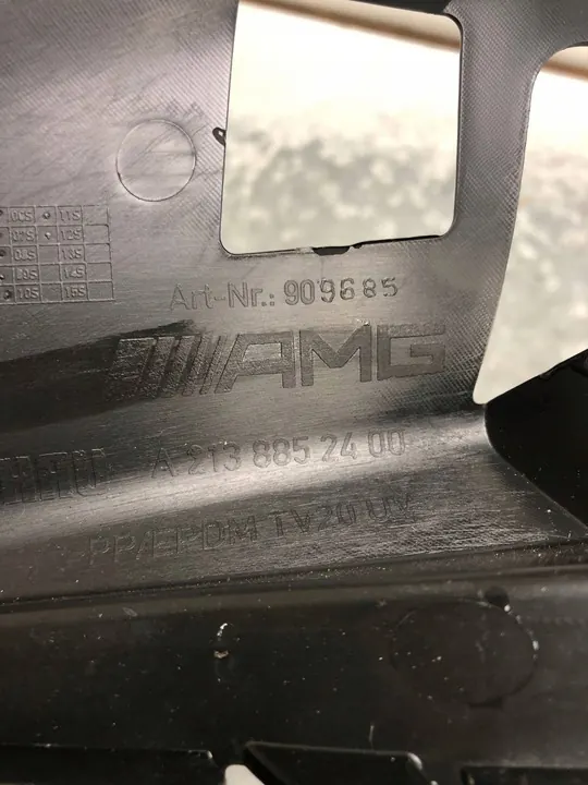 Deslizamento de para-choque dianteiro direito Mercedes W213 AMG A2138852400 image 5