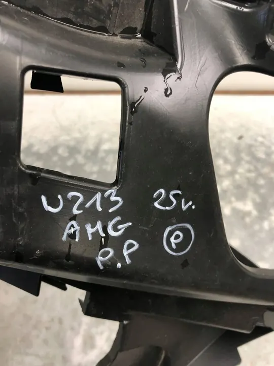 Deslizamento de para-choque dianteiro direito Mercedes W213 AMG A2138852400 image 6