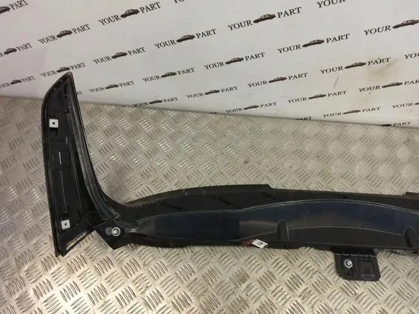 BMW X1 F48 F49 2021 Garniture de hayon image 7