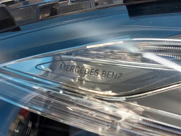 Rechter Voorlicht Mercedes E-Class W213 A2139067606 image 4