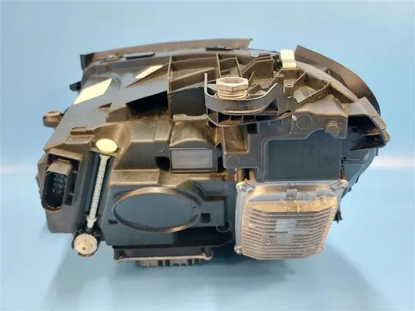 Rechter Voorlicht Mercedes E-Class W213 A2139067606 image 6