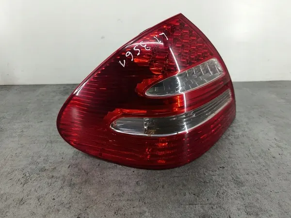 MERCEDES E W211 SEDAN LINKER ACHTERLICHT LED A2118200564 image 3