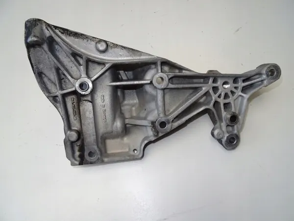 Motorfäste 3.6 V6 Panamera 2009 OEM 9461022250R image 2