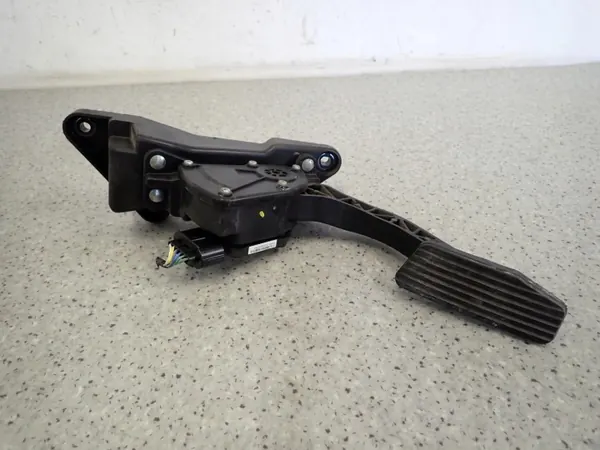 Gaspedaalpotentiometer KIA CARENS III 06-11 OEM image 3