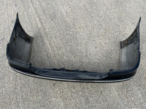 Parachoques trasero Mercedes W211 A2118800883 image 2