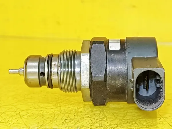 Sensor Pressão Combustível OEM DRC101150 BMW E60/E61 image 4