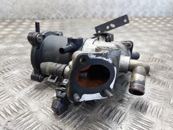 Polttoainesuodattimen kotelo + termostaatti Peugeot 406 I 2.1 TD OEM 9609493180 image 2